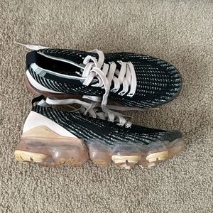 Nike womens vapor max